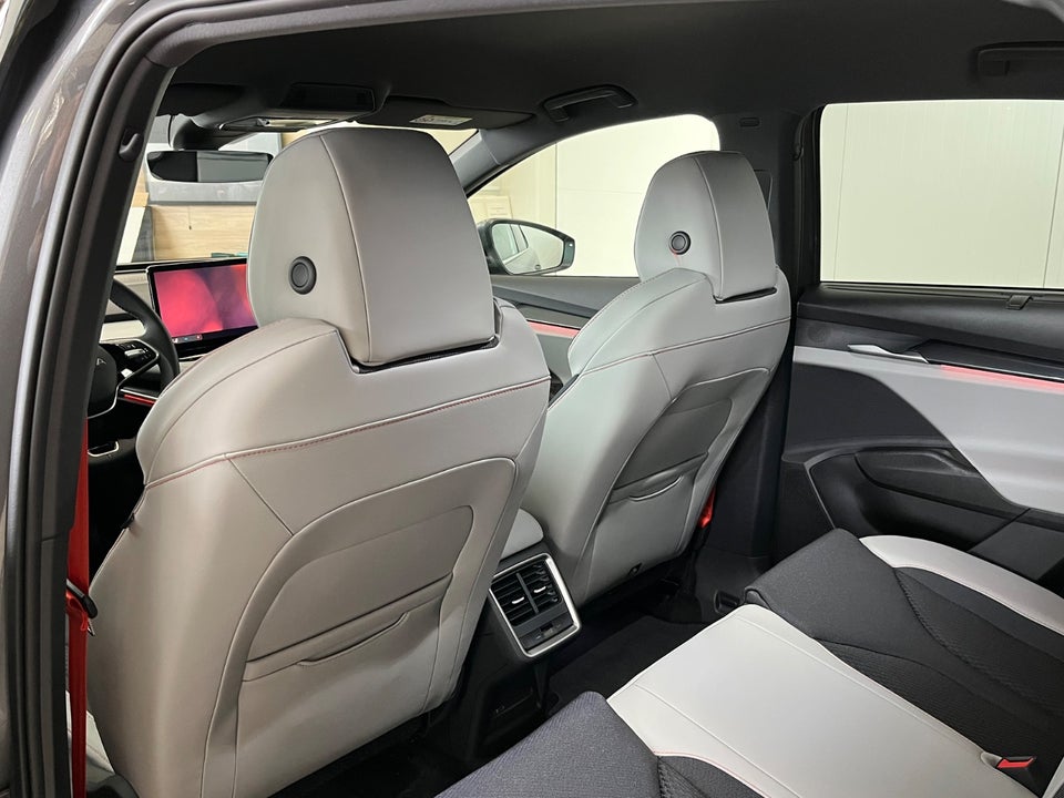 Skoda Enyaq 85 iV Premium 5d