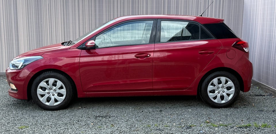 Hyundai i20 1,25 Trend 5d