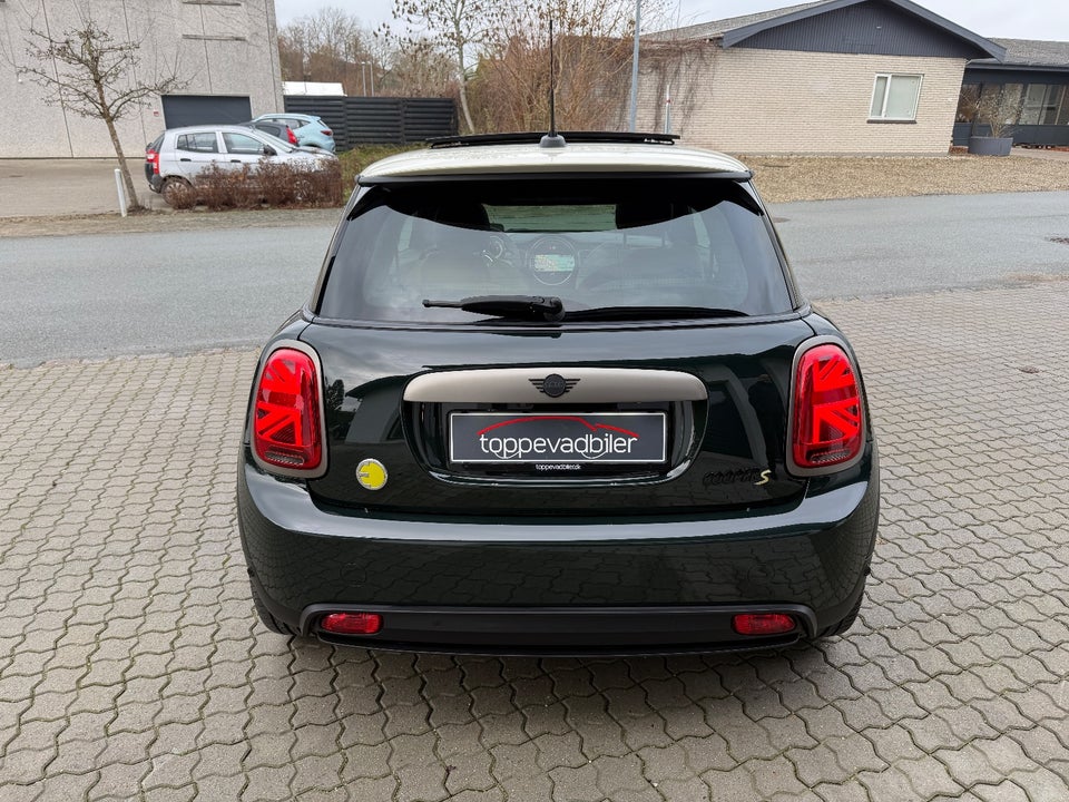 MINI Cooper SE Resolute Edition 3d