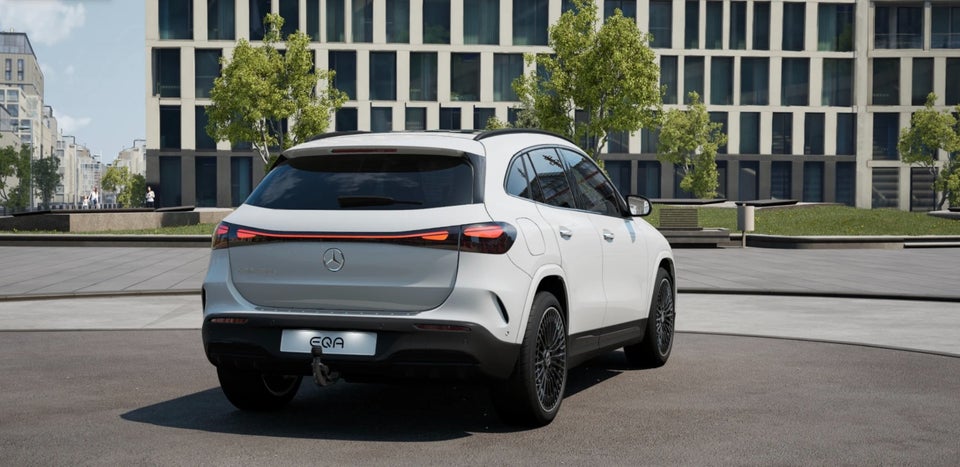 Mercedes EQA250+ AMG Premium 5d