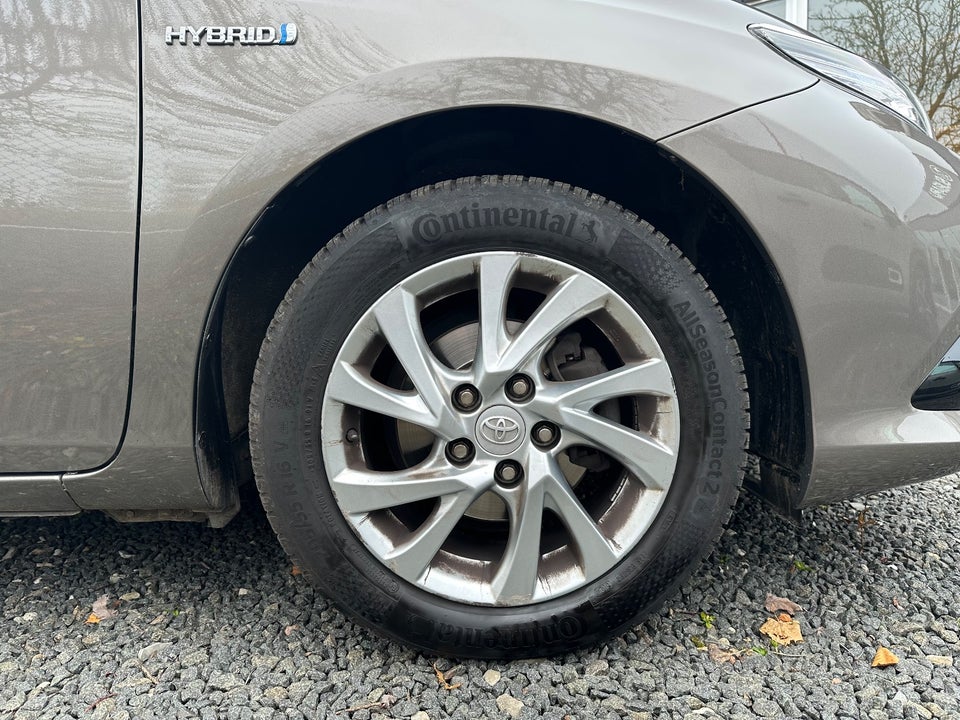 Toyota Auris 1,8 Hybrid H2 Touring Sports CVT 5d