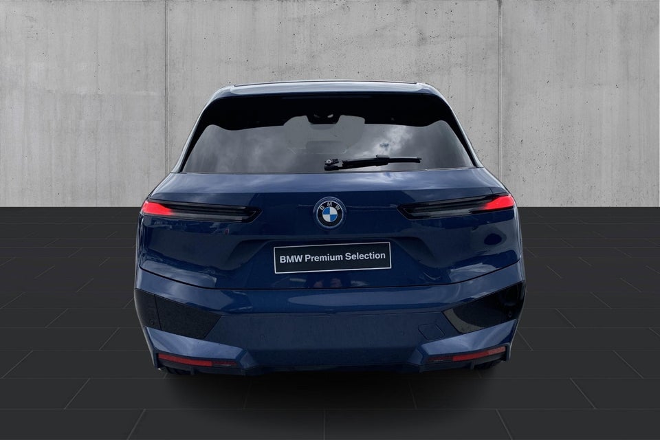BMW iX xDrive40 Fully Charged 5d