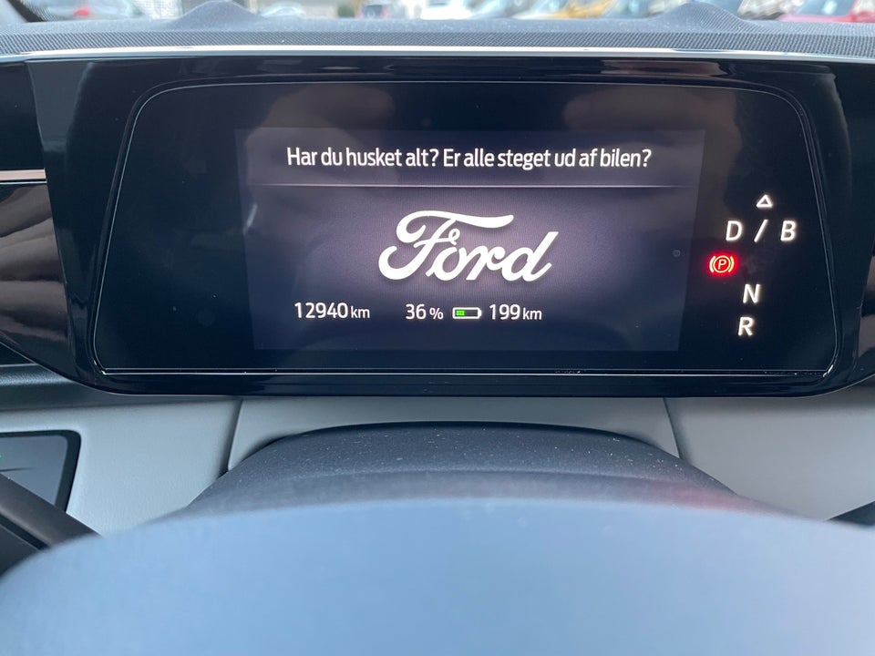 Ford Explorer 82 Premium Extended Range 5d