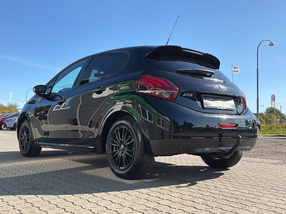 Peugeot 208 1,2 VTi 82 Allure 5d