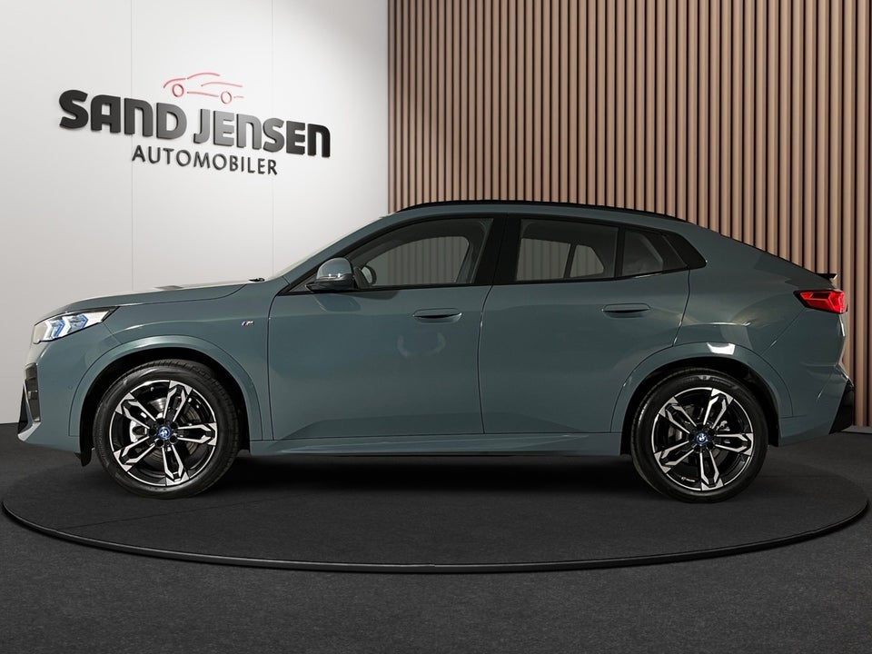 BMW iX2 xDrive30 M-Sport Premium 5d