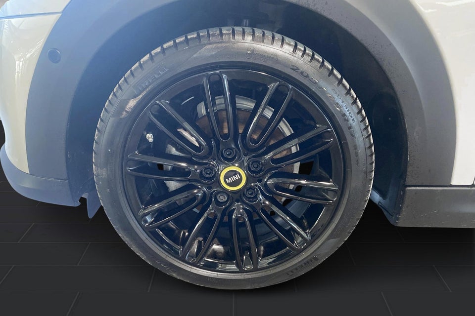 MINI Cooper SE Maximise 3d