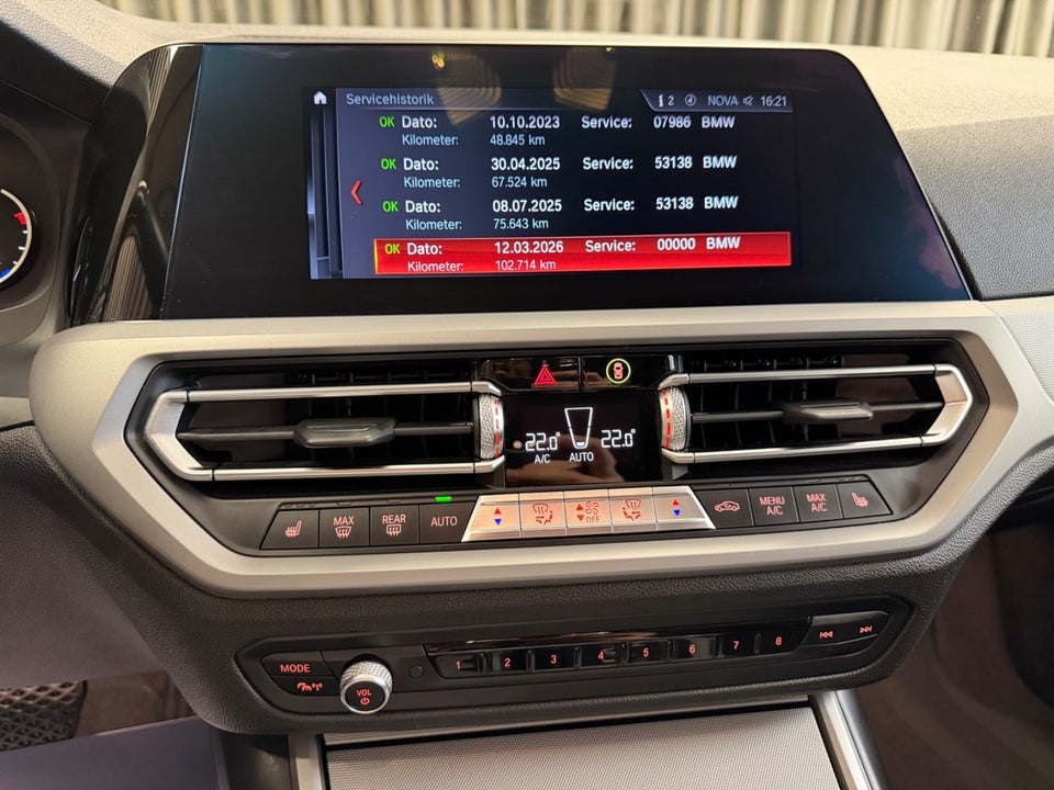 BMW 320i 2,0 Connected aut. 4d