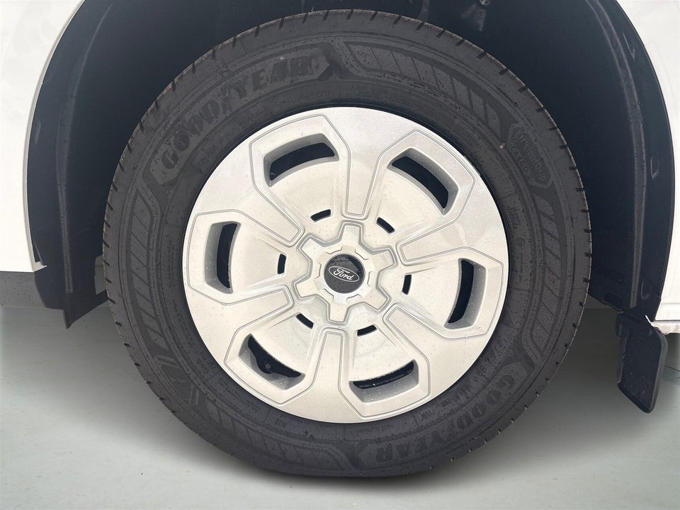 Ford Transit Custom 320L 2,0 EcoBlue Trend aut.