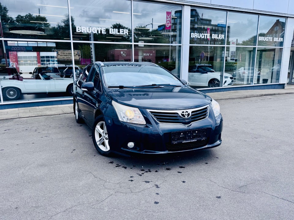 Toyota Avensis 2,0 D-4D T1 stc. 5d