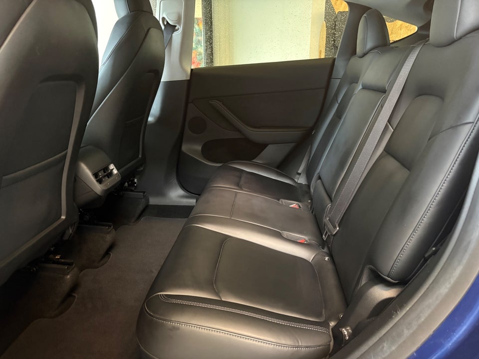 Tesla Model Y Long Range AWD 5d