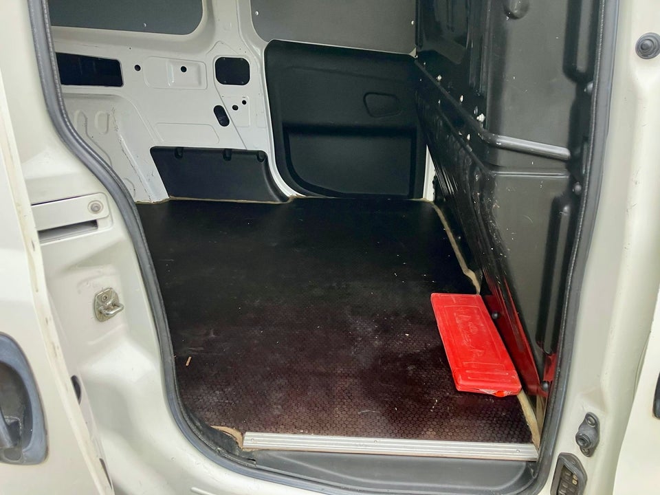 Fiat Doblò Cargo 1,3 MJT Basic L2 4d