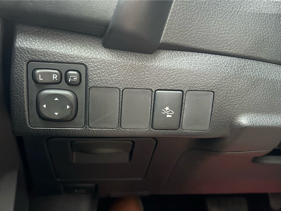 Toyota Auris 1,8 Hybrid H2 Selected CVT 5d