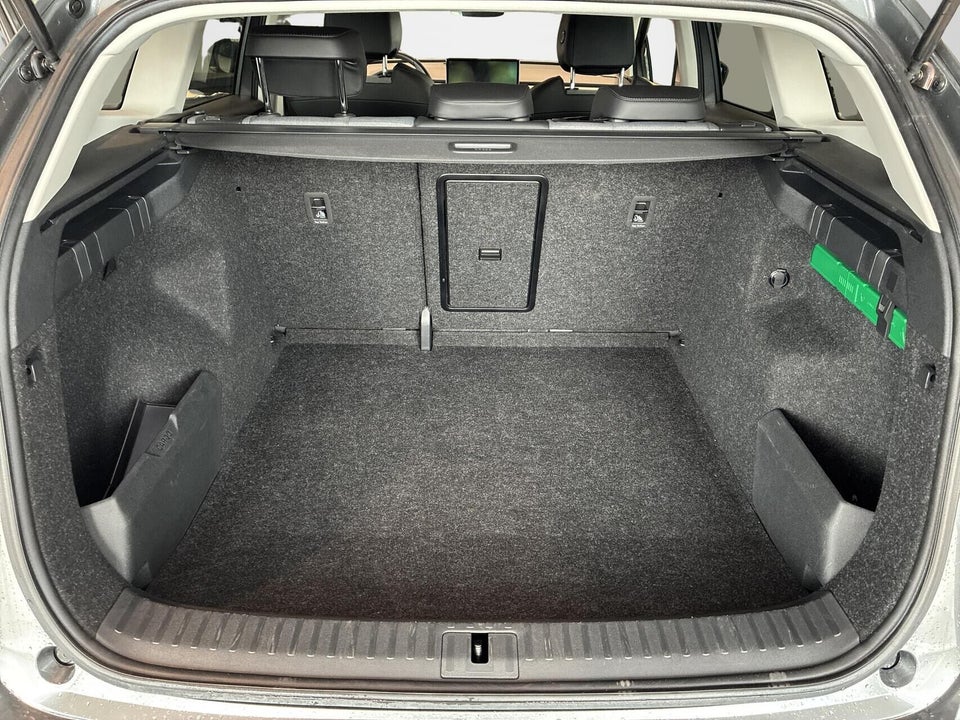 Skoda Enyaq 85x iV Loft 5d