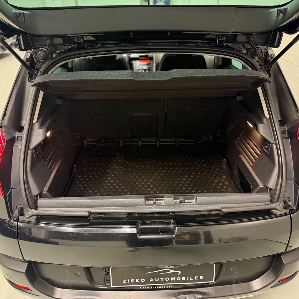 Peugeot 3008 1,6 HDi 114 Style 5d