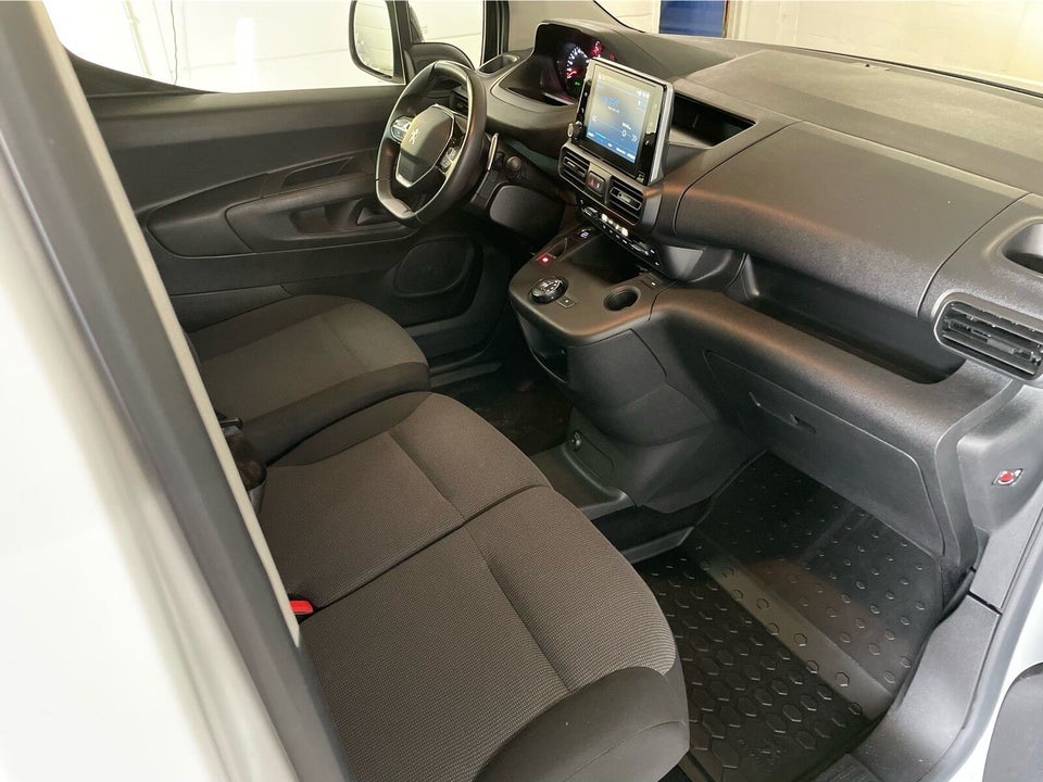 Peugeot Partner 1,5 BlueHDi 130 L2V2 Ultimate EAT8 Van
