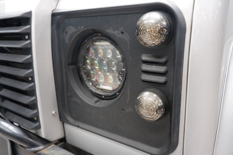 Land Rover Defender 90 2,5 TD5 Hard Top 3d