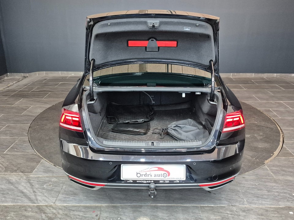 VW Passat 1,4 GTE High DSG 4d