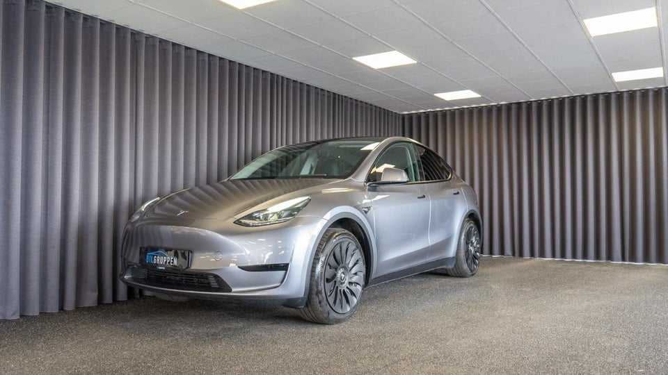 Tesla Model Y RWD 5d