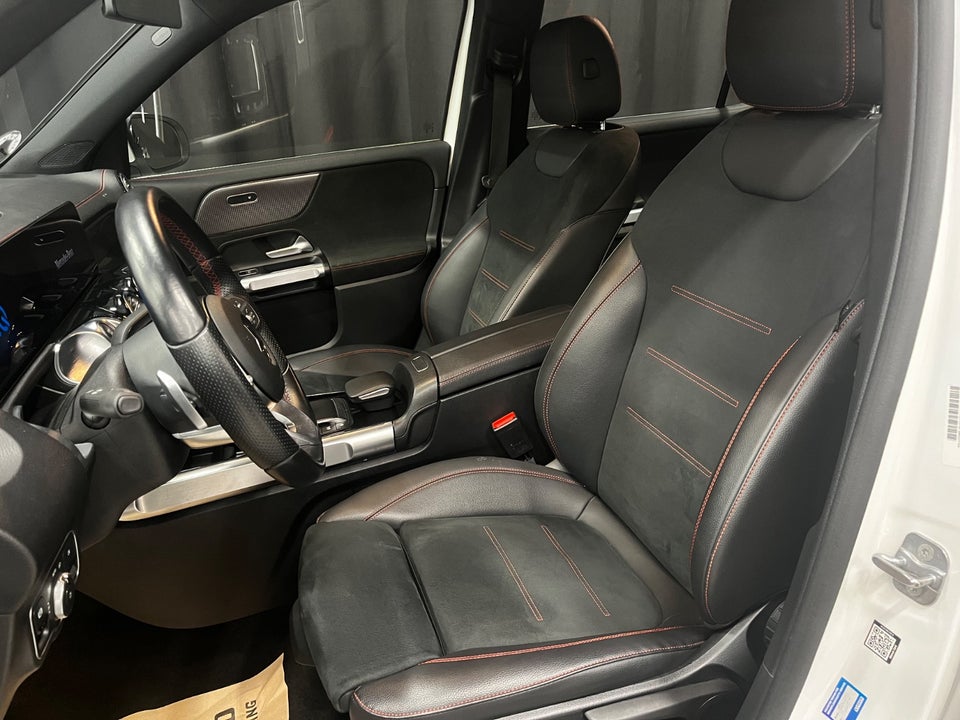 Mercedes EQB250 AMG Line 5d