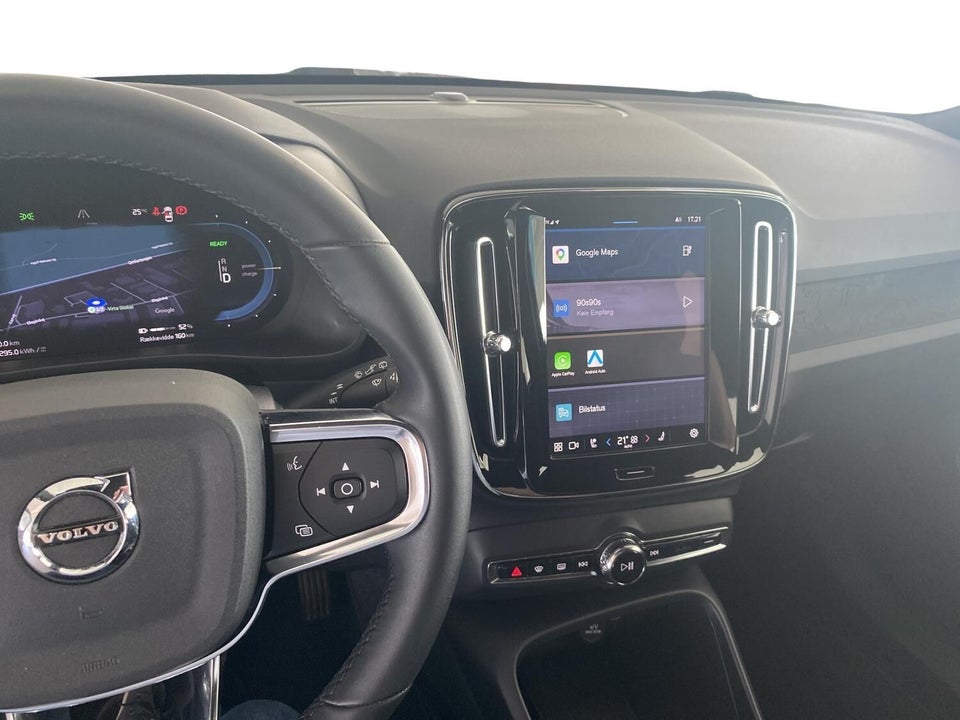 Volvo XC40 P8 ReCharge Twin Plus 5d