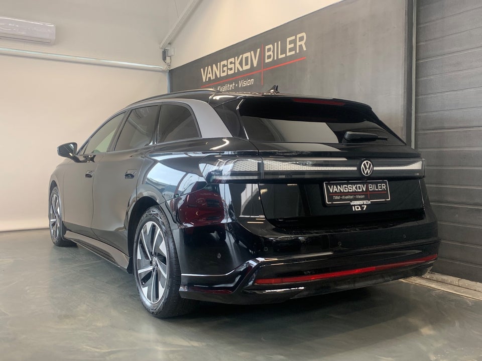 VW ID.7 86 Style S Tourer 5d