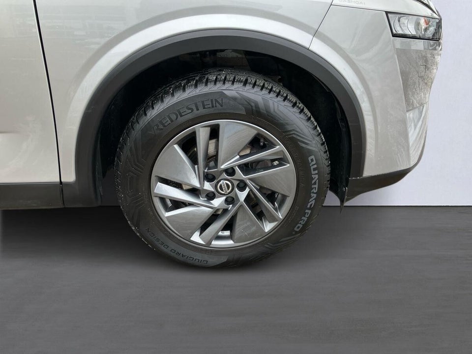 Nissan Qashqai 1,3 mHEV Acenta 5d