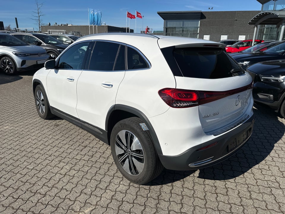 Mercedes EQA250 Electric Art 5d