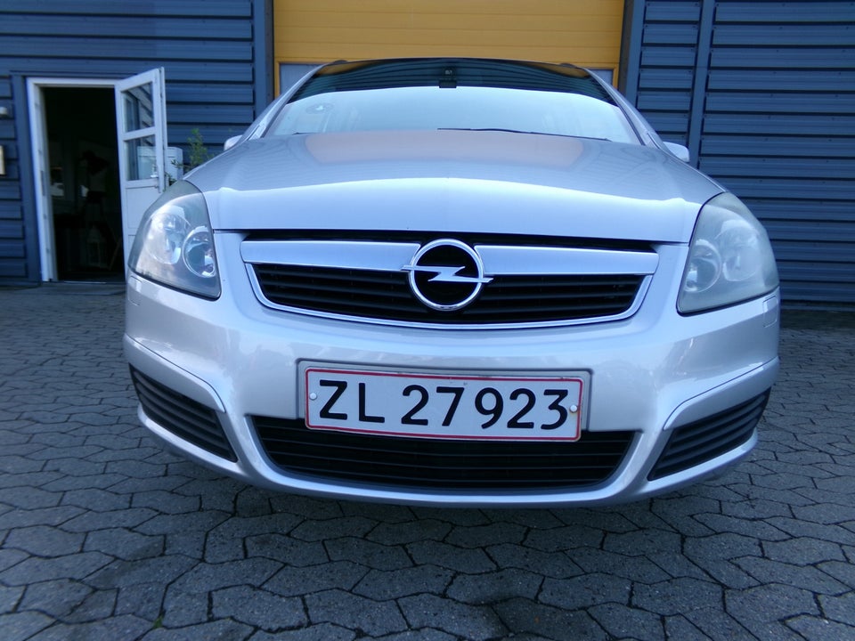 Opel Zafira 1,8 Limited 7prs 5d