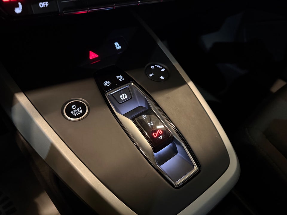 Audi Q4 e-tron 40  5d