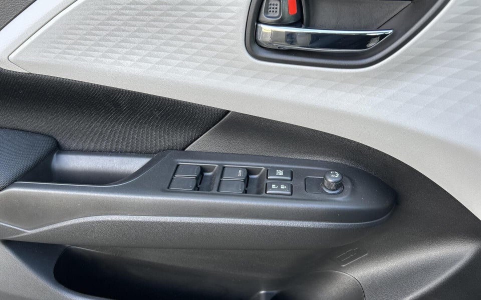 Suzuki Swift 1,2 Advance CVT 5d