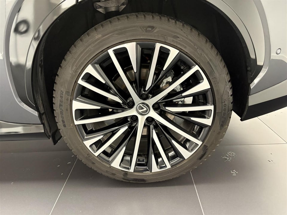 Lexus RZ300e Luxury 5d