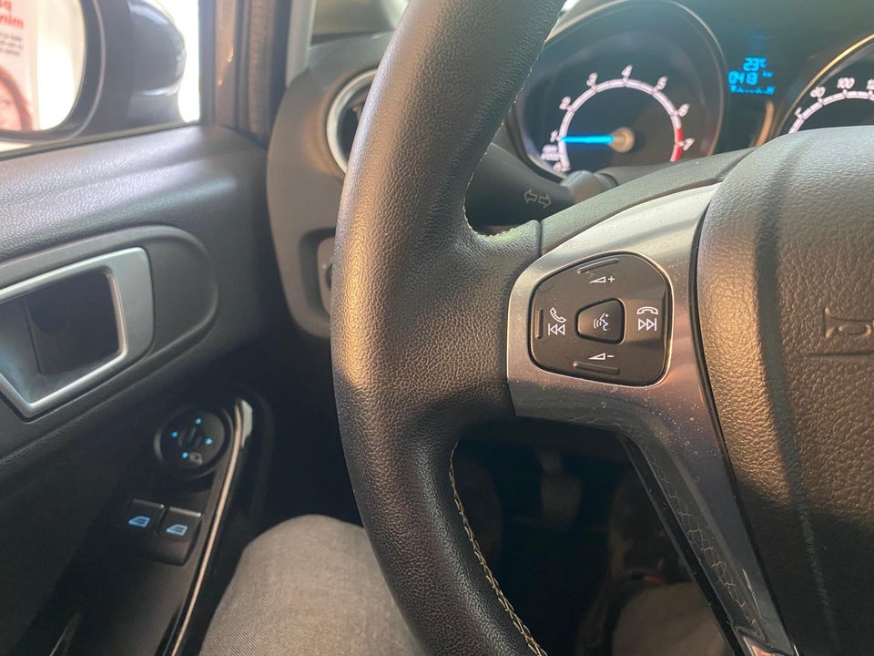 Ford Fiesta 1,0 SCTi 100 Titanium 5d