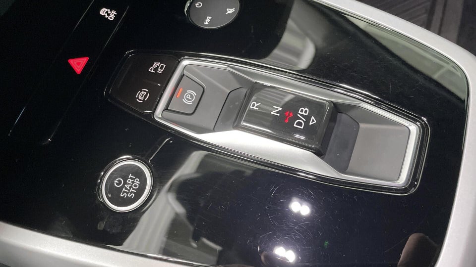 Audi Q4 e-tron 50 quattro 5d