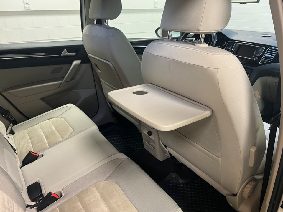 VW Golf Sportsvan 2,0 TDi 150 Highline DSG BMT 5d