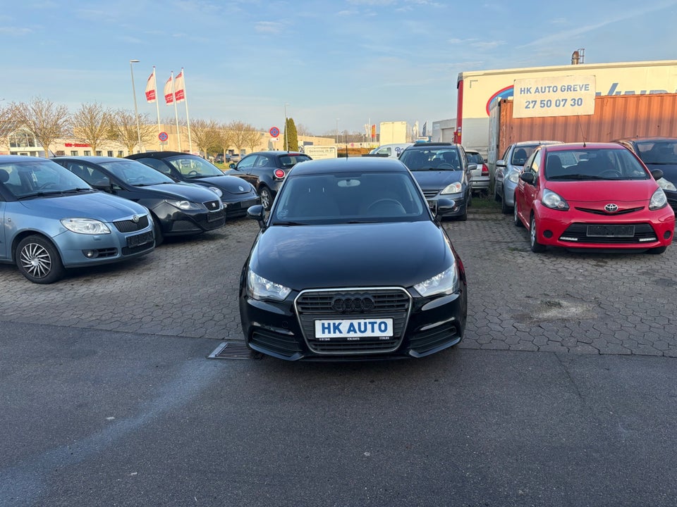 Audi A1 1,2 TFSi 86 Attraction Sportback 5d