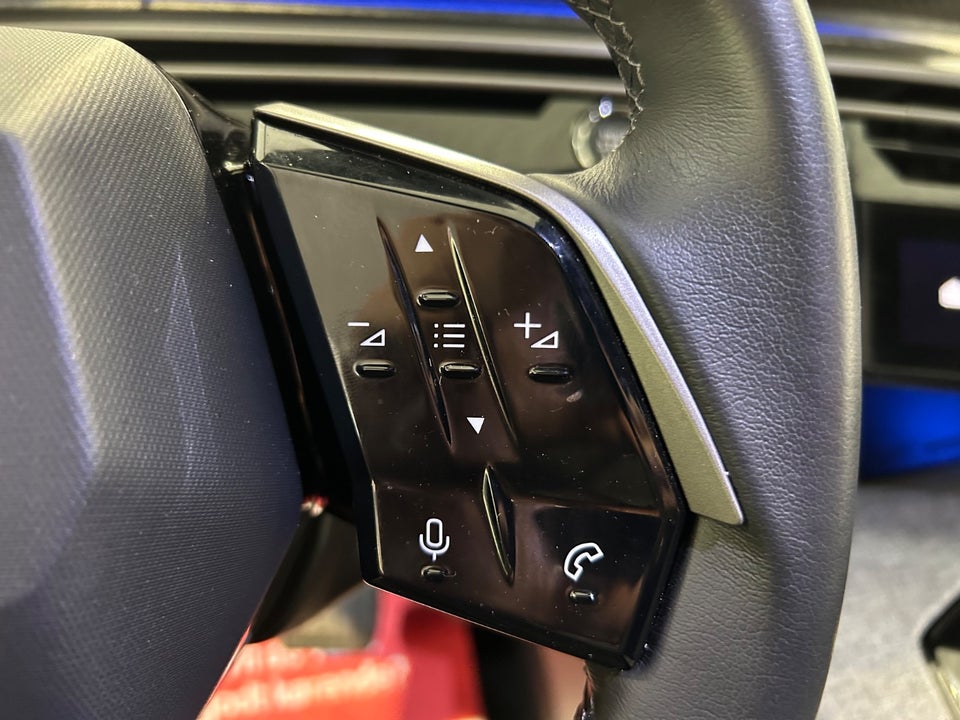 Peugeot e-5008 77 Allure Pack 7prs 5d