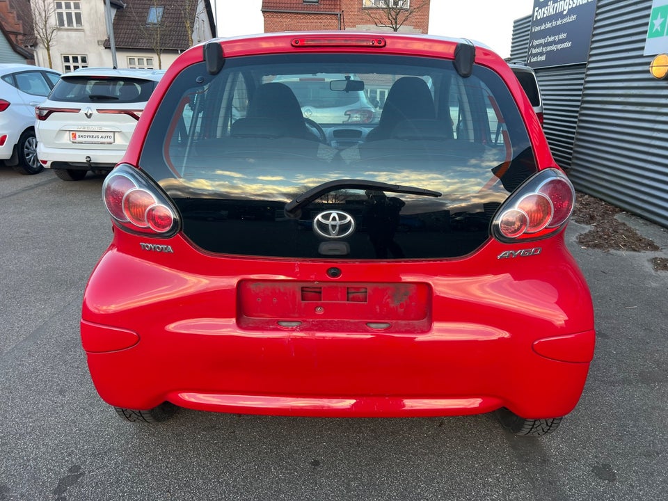 Toyota Aygo 1,0 VVT-i T1 5d