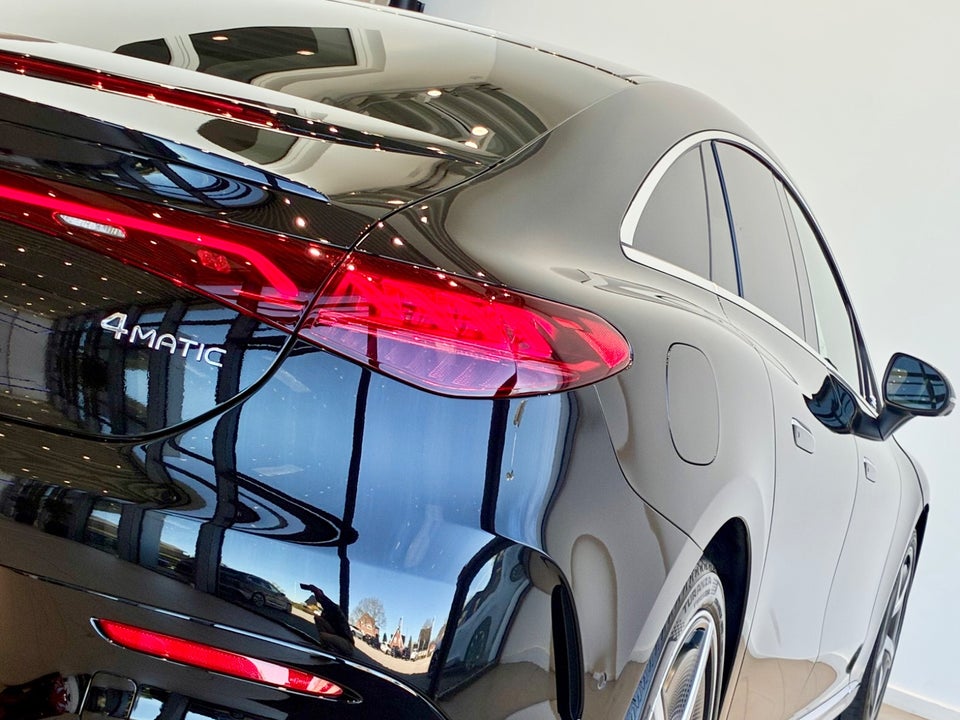 Mercedes EQE350 AMG Line 4d