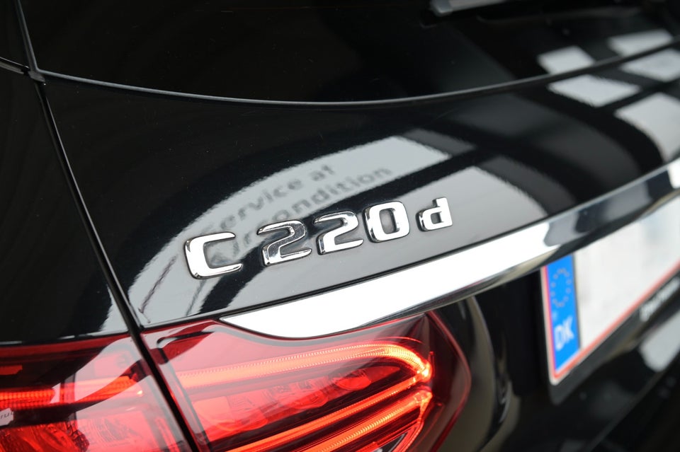 Mercedes C220 d 2,0 AMG Line Night Edition stc. aut. 5d