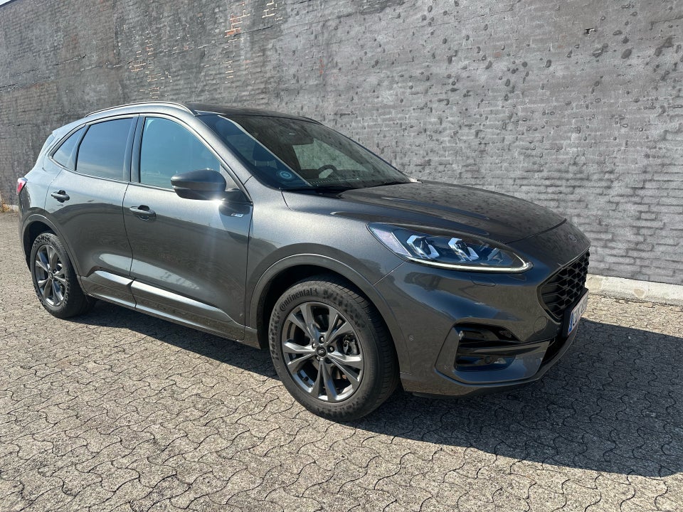 Ford Kuga 2,5 PHEV ST-Line X CVT 5d