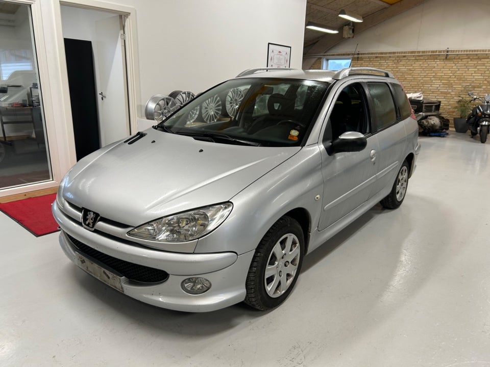 Peugeot 206 1,6 Edition S SW 5d