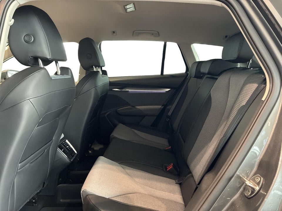 Skoda Enyaq 85x iV Loft 5d