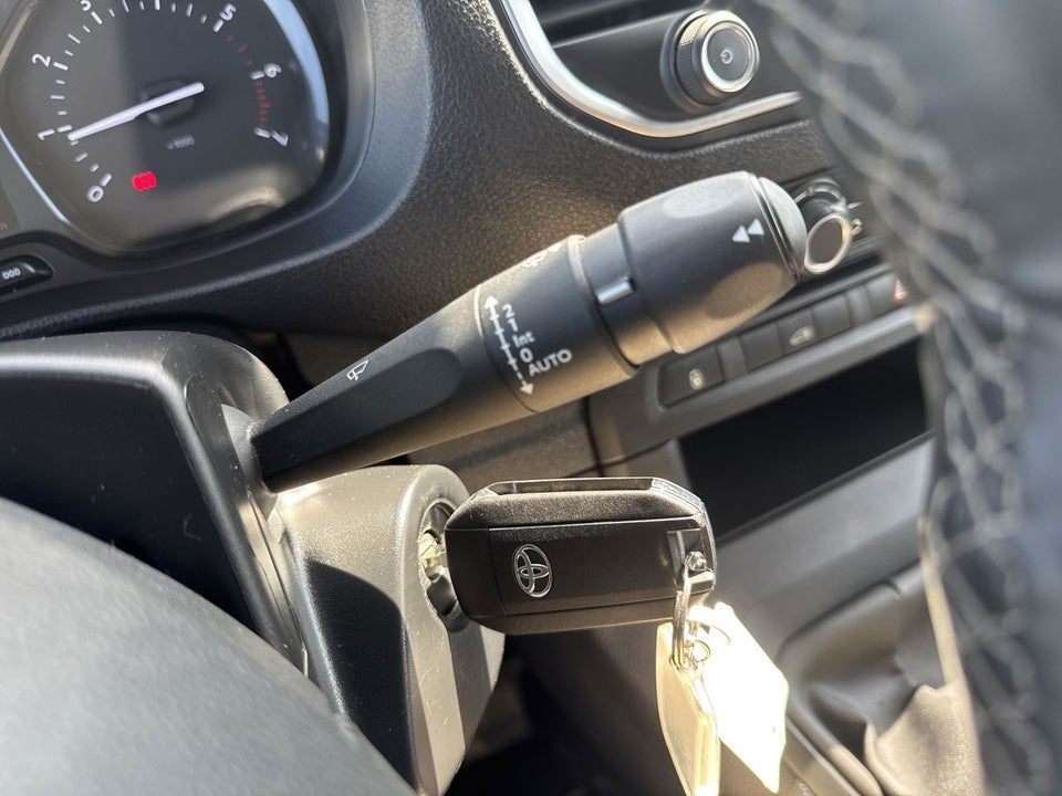 Toyota ProAce 2,0 D 144 Long Comfort Master 5d