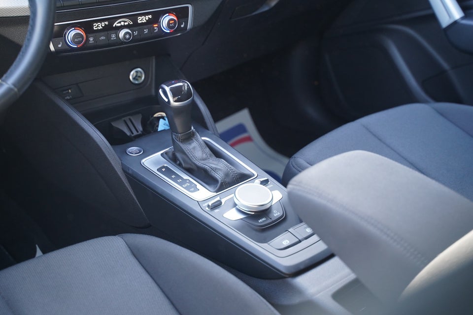 Audi Q2 35 TFSi Prestige S-tr. 5d