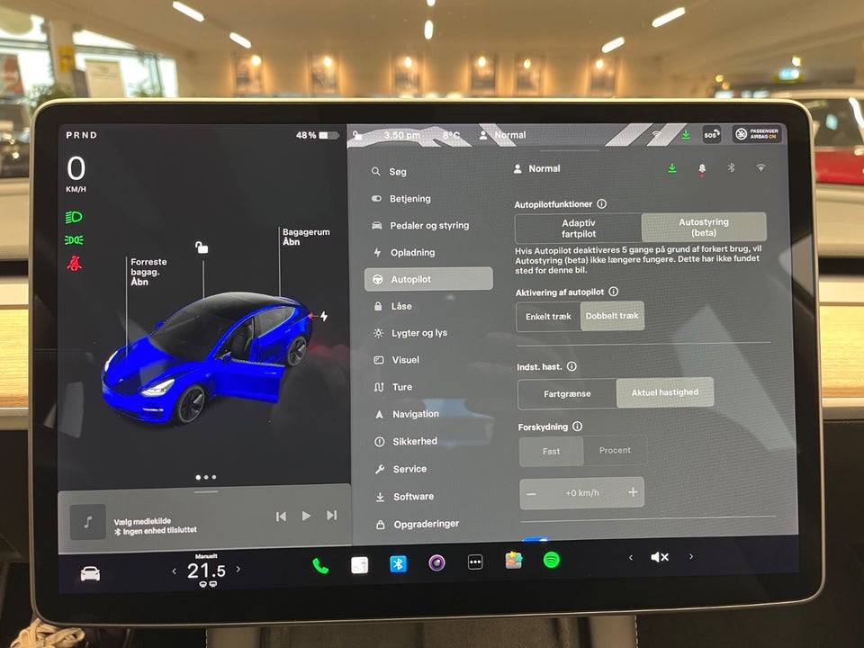 Tesla Model 3 Standard Range+ RWD 4d