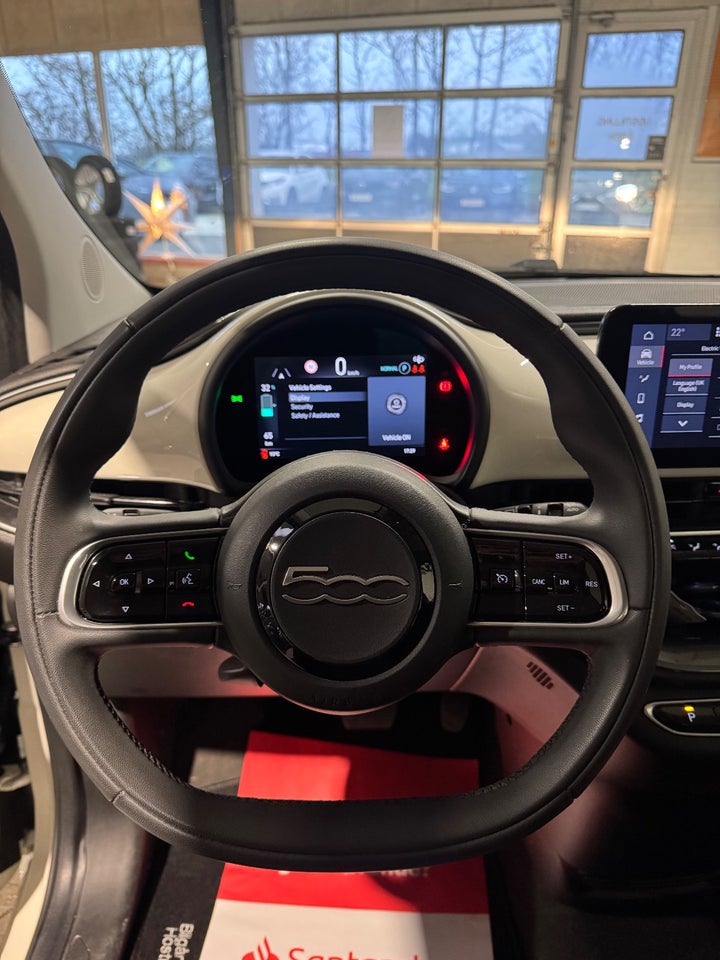 Fiat 500e 42 Icon 3d