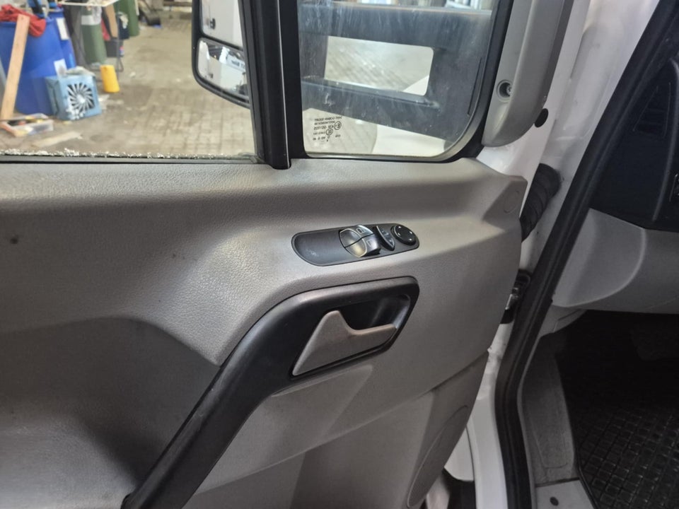 Mercedes Sprinter 319 3,0 CDi Alukasse m/lift 2d
