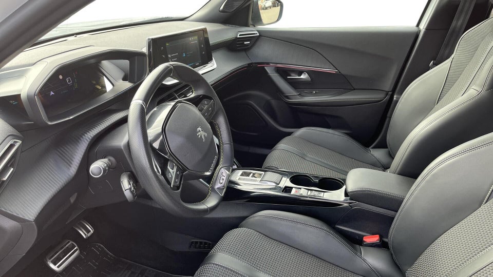 Peugeot e-2008 50 GT 5d