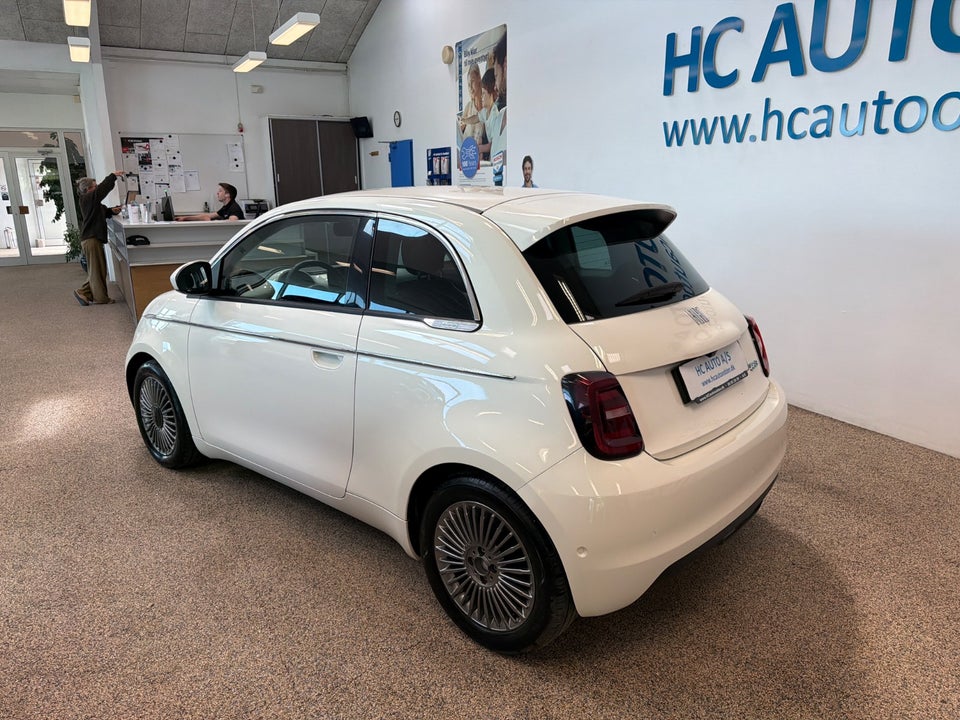 Fiat 500e 42 Icon 3+1 4d