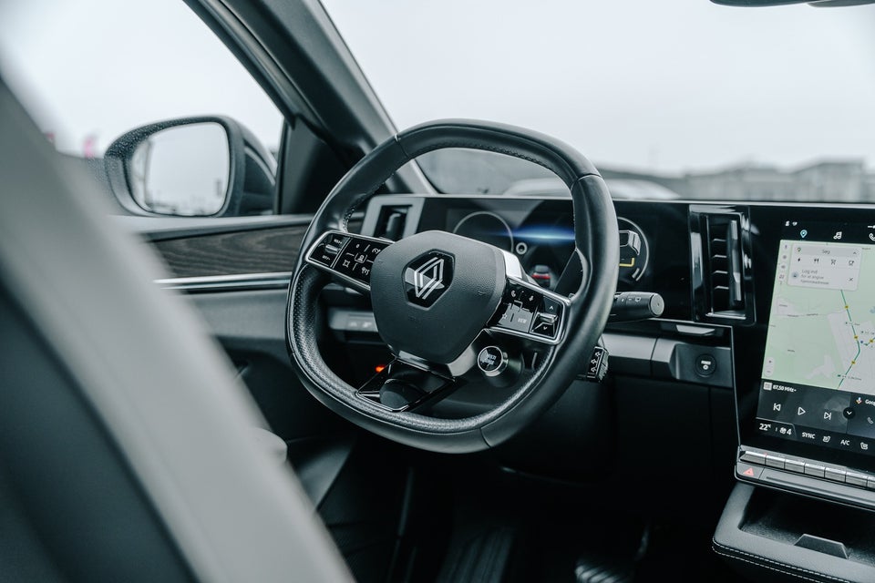 Renault Megane E-Tech 60 Iconic 5d